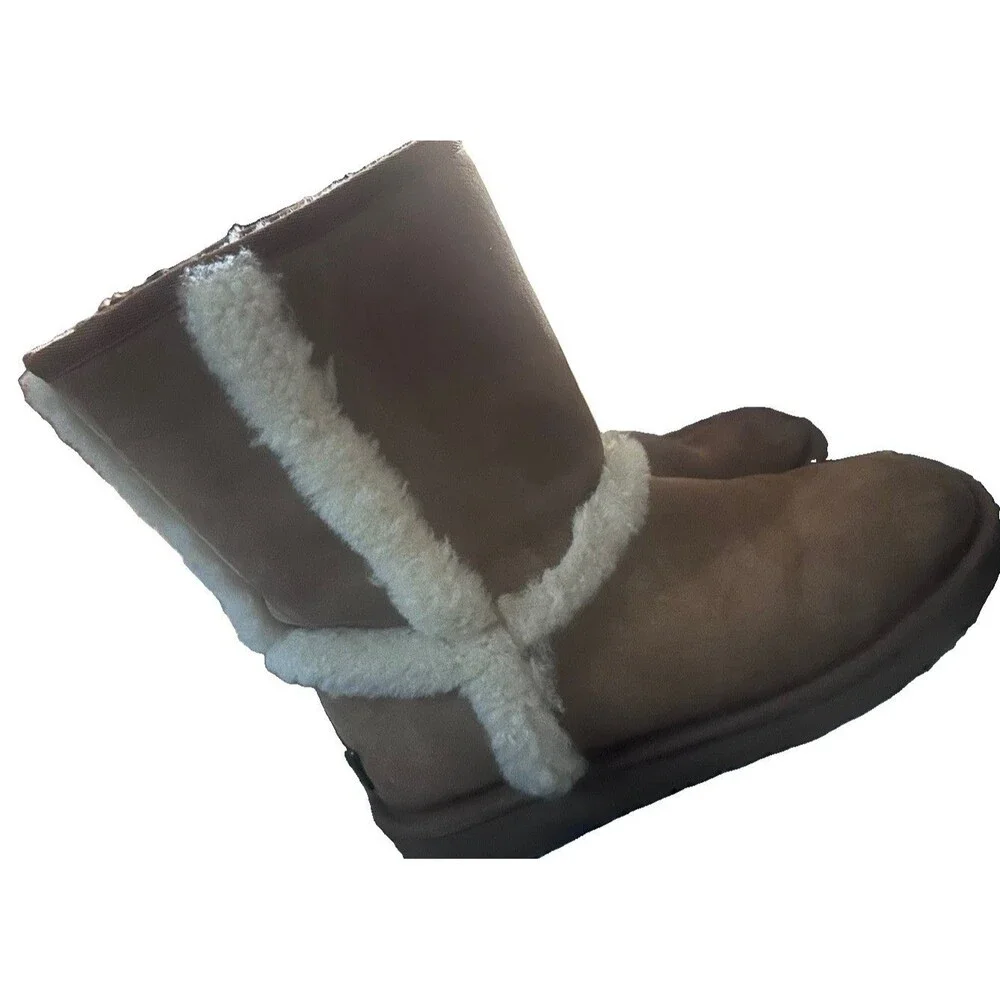 UGG Australia Classic Tall Spill Seam Chestnut Sheepskin Boots Women’s Size 8